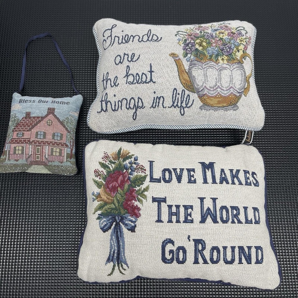 Vintage 1980s Tapestry Decorative Throw Pillow‎ & Door Hanger Set 3 Cottage Core